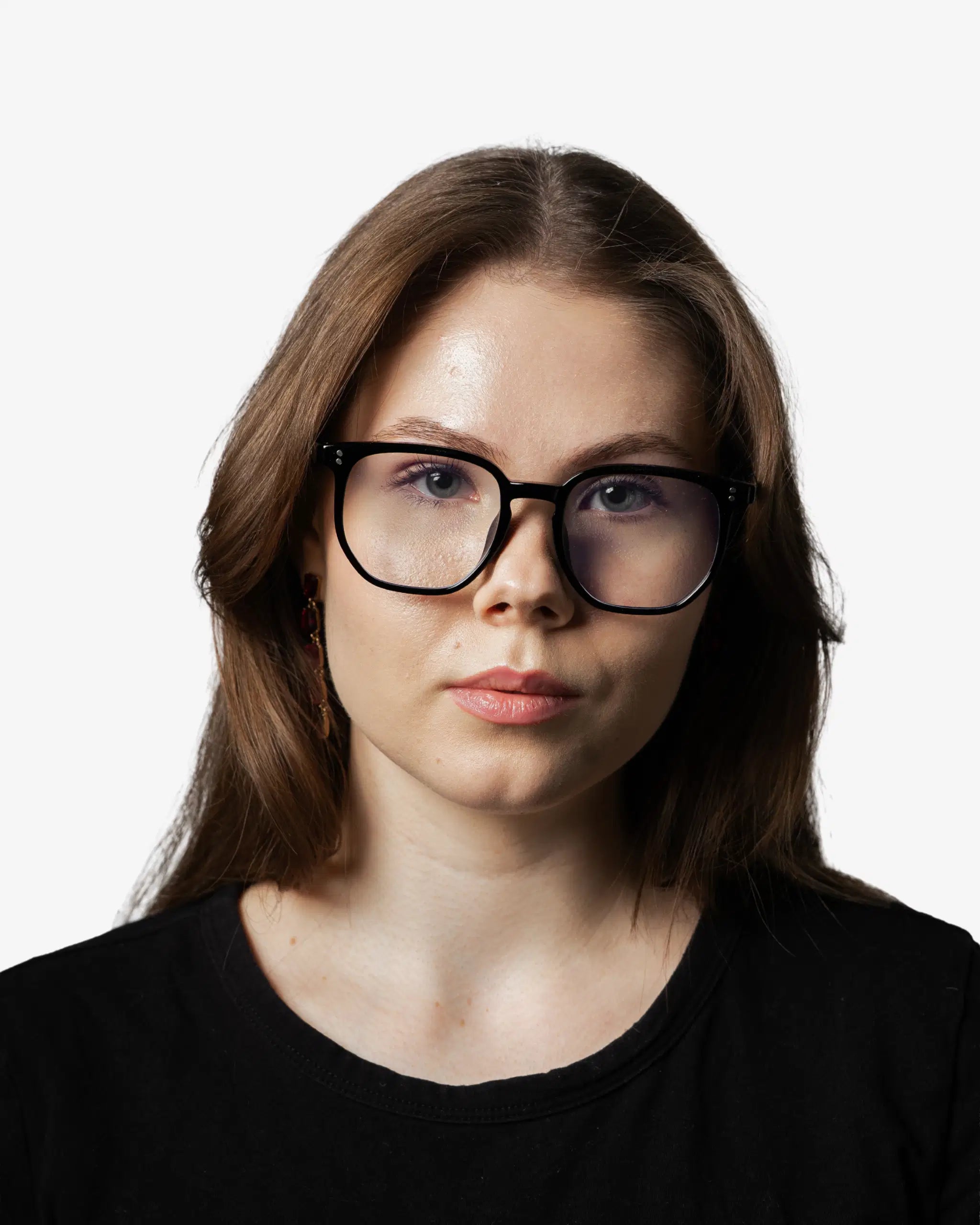 Nordic Black naisen päällä edestä